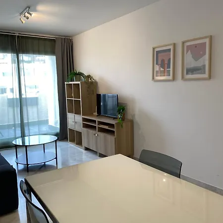 Apartment Modern Sea-view With Pool & Gym Access *